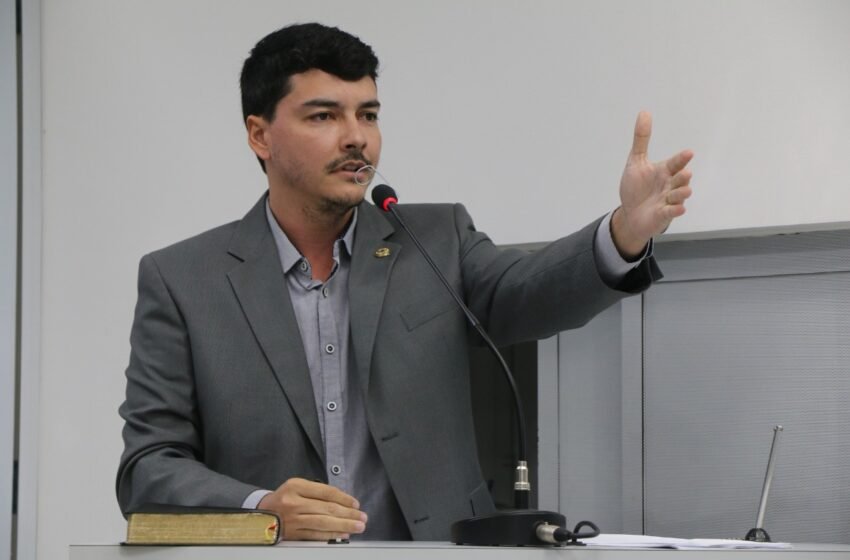  Vereador Bruno mantém postura e vota contra empréstimo milionário para Prefeitura