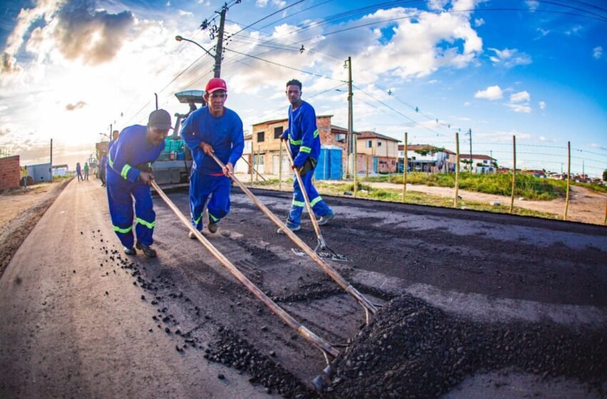  Prefeitura avança com pavimentação da rua México