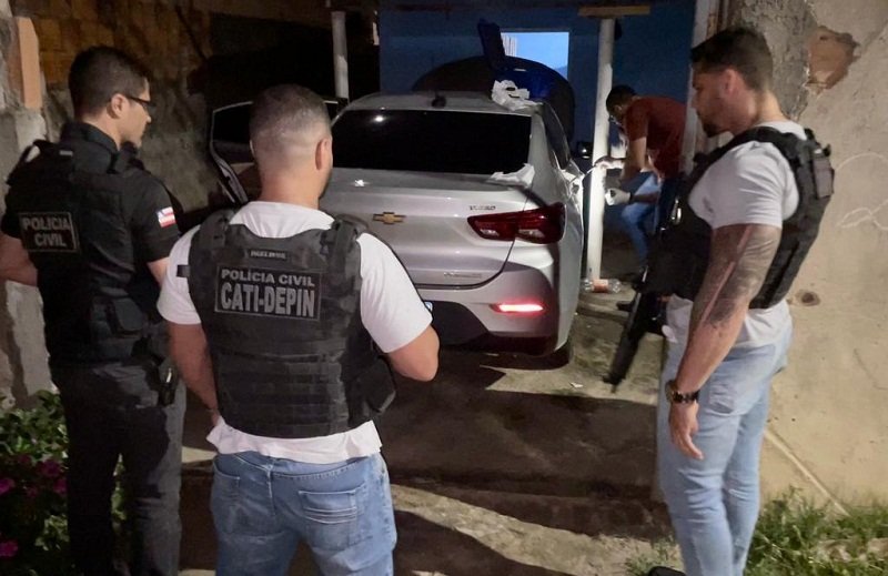  Adolescente acusado de participação no latrocínio do taxista Roberto Charles de Medeiros Neto é apreendido pela Polícia Civil de Teixeira