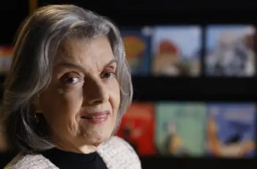  Cármen Lúcia diz que votos são ferramentas de transformação e convida eleitores para urnas