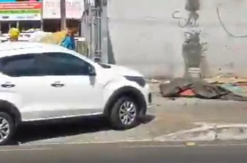  Carro passa por cima de corpo na Feira de São Joaquim