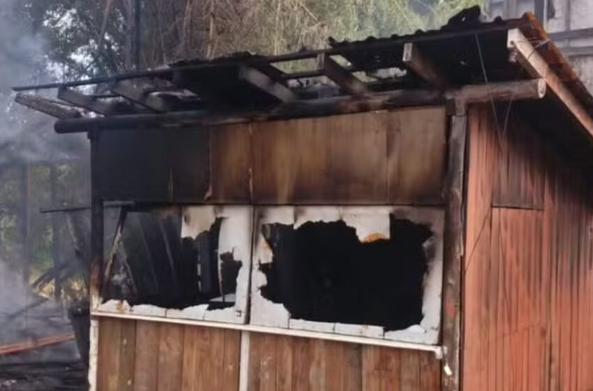  Incêndio destrói casa de homem que provocou explosões na Praça dos Três Poderes