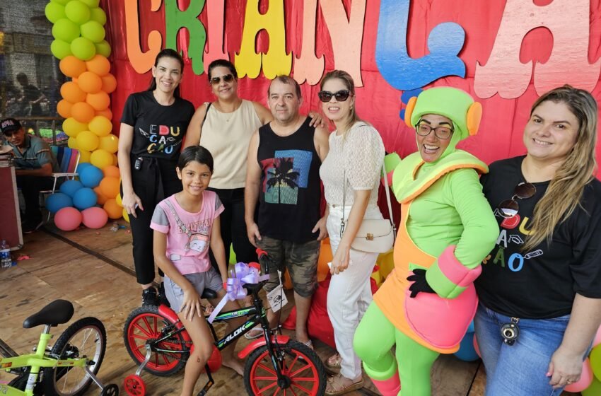  Prefeito de Medeiros Neto, Beto Pinto promove tradicional Festa das Crian&ccedil;as na Pra&ccedil;a Sete