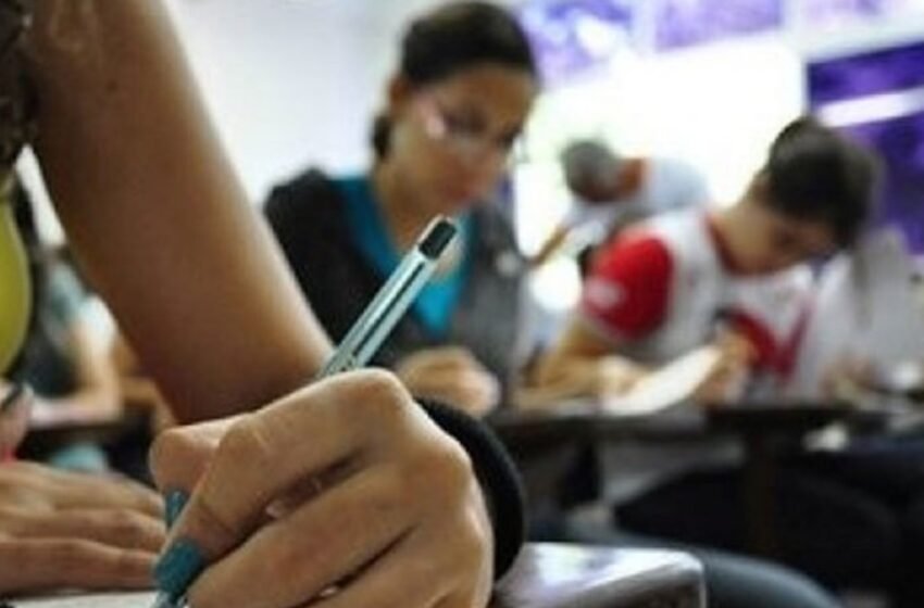  Universitários fazem prova com prêmio de R$ 5 mil neste domingo