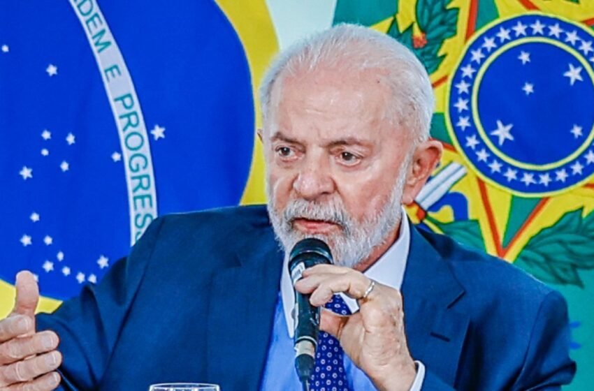  Diante de críticas ao pacote fiscal, Lula celebra crescimento do PIB: “Continuamos criando mais emprego e renda”