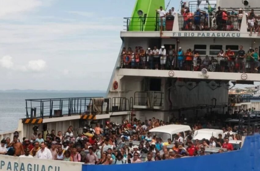  Filas no ferry-boat ultrapassam 3 horas de espera em Salvador