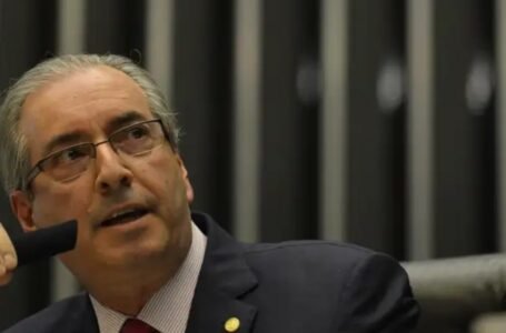 Mendes decide que cabe ao STF julgar processo contra Eduardo Cunha