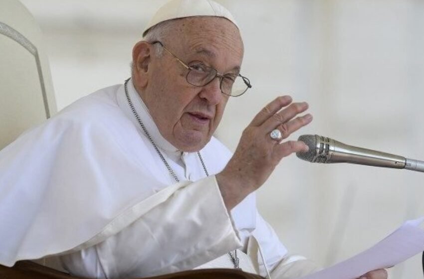  Papa Francisco critica bombardeios de Israel a Gaza: “Quanta crueldade”