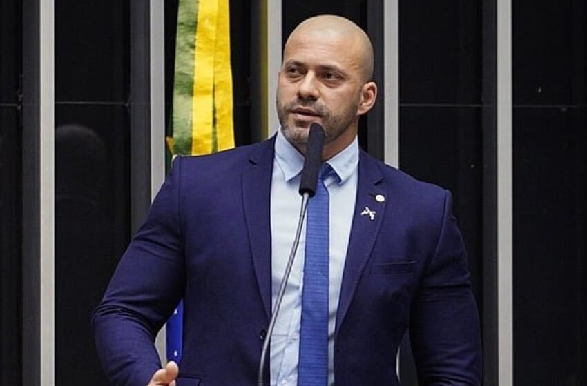  Moraes mantém prisão de Daniel Silveira após descumprimento de liberdade condicional