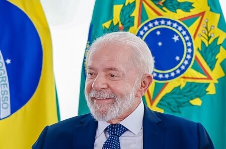 Lula sanciona mudanças no BPC, mas veta exclusão de deficiências leves