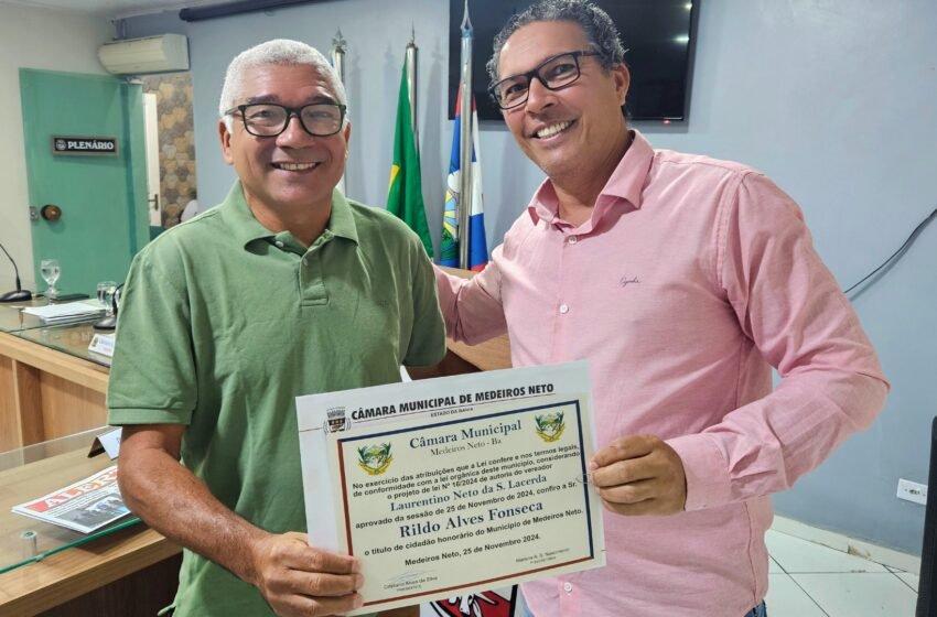  Professor Rildo Fonseca é homenageado com o título de cidadão Medeirense na Câmara Municipal