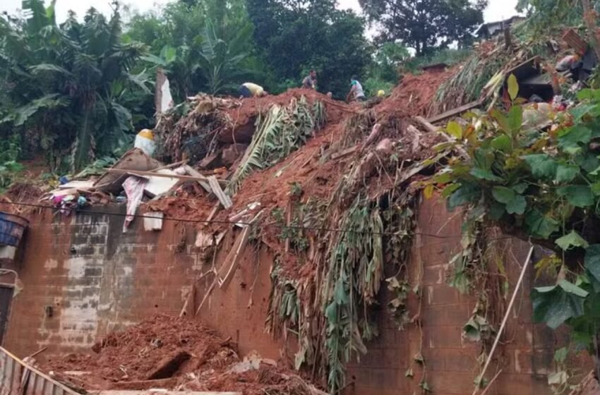  Chuvas intensas causam mortes e desabamentos em interior de Minas Gerais