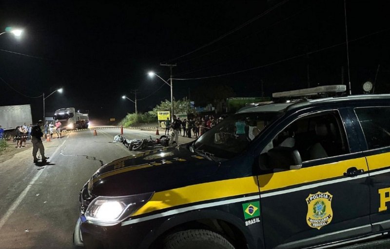  Colisão entre motos deixa dois mortos e adolescente ferido em Eunápolis