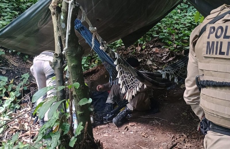  Polícia Militar resgata duas vítimas de sequestro em área de mata de Porto Seguro