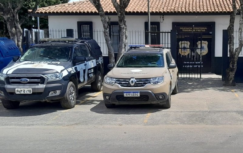  Após meses de monitoramento, PF prende suspeito de aliciar menores pela internet em Teixeira de Freitas